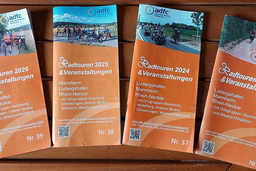 RTP 2026 Titelseiten von ADFC-Radtourenprogrammen 2026, 2025, 2024, 2023
