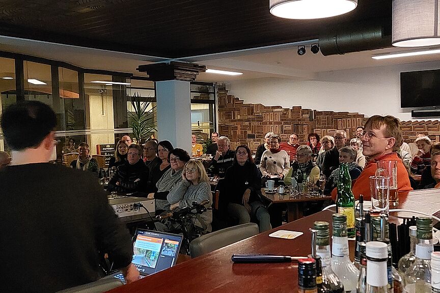 Infoabend Radreisen 15.01.2024 Zuschauer beim Infoabend Radreisen