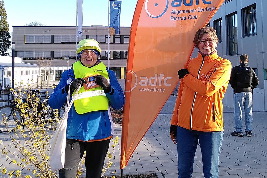Winter Bike to School Day - Nachaktion Zwei ADFC-Mitglieder bei Winter Bike to School Day in Wiesloch
